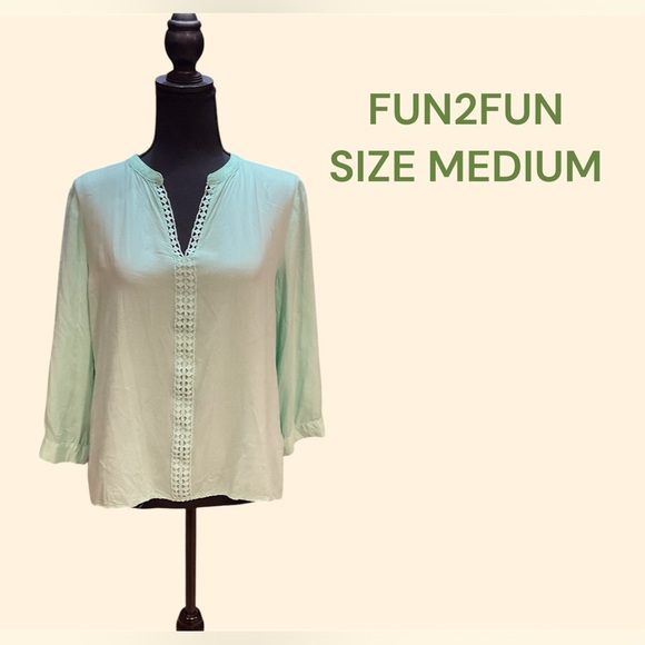 FUN 2 FUN WOMENS TOP SIZE MEDIUM 3/4 SLEEVE GENTLY WORN - Picture 1 of 3